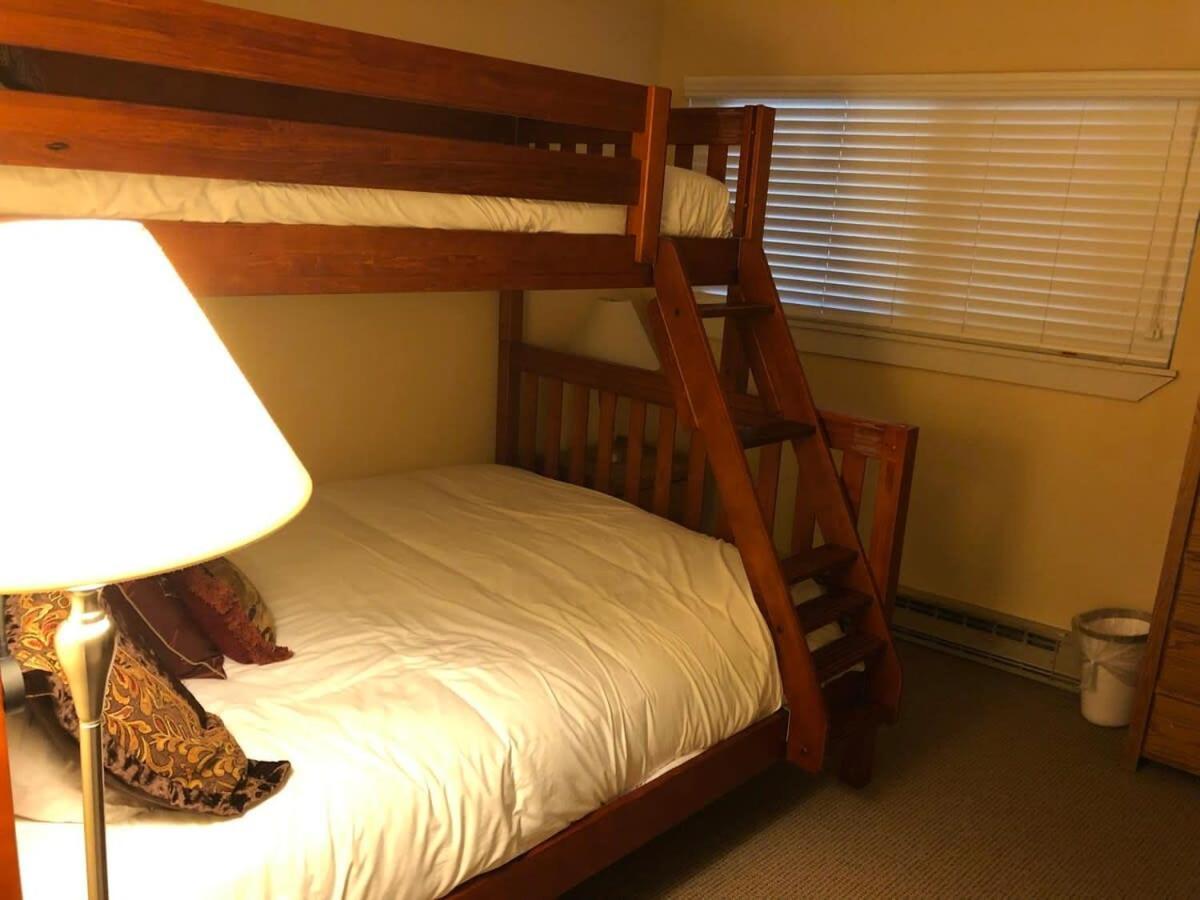 Downtown Chalet Close To Main St With Pool And Hot Tub Breckenridge Exterior photo