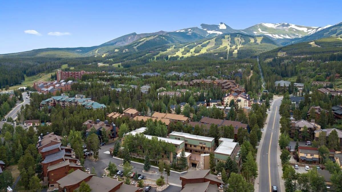 Downtown Chalet Close To Main St With Pool And Hot Tub Breckenridge Exterior photo